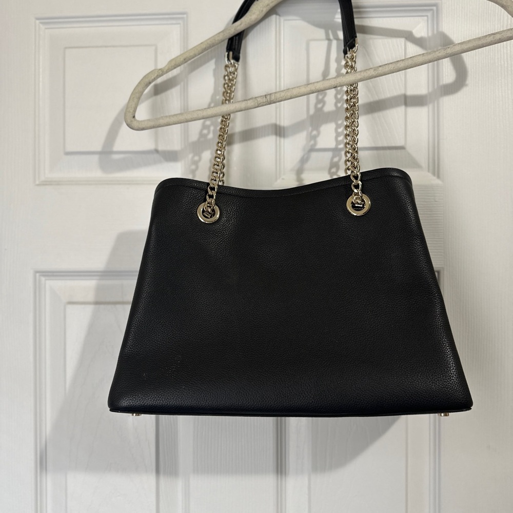 Kate Spade Black Shoulder Bag with Gold Chain - Picture 3 of 10